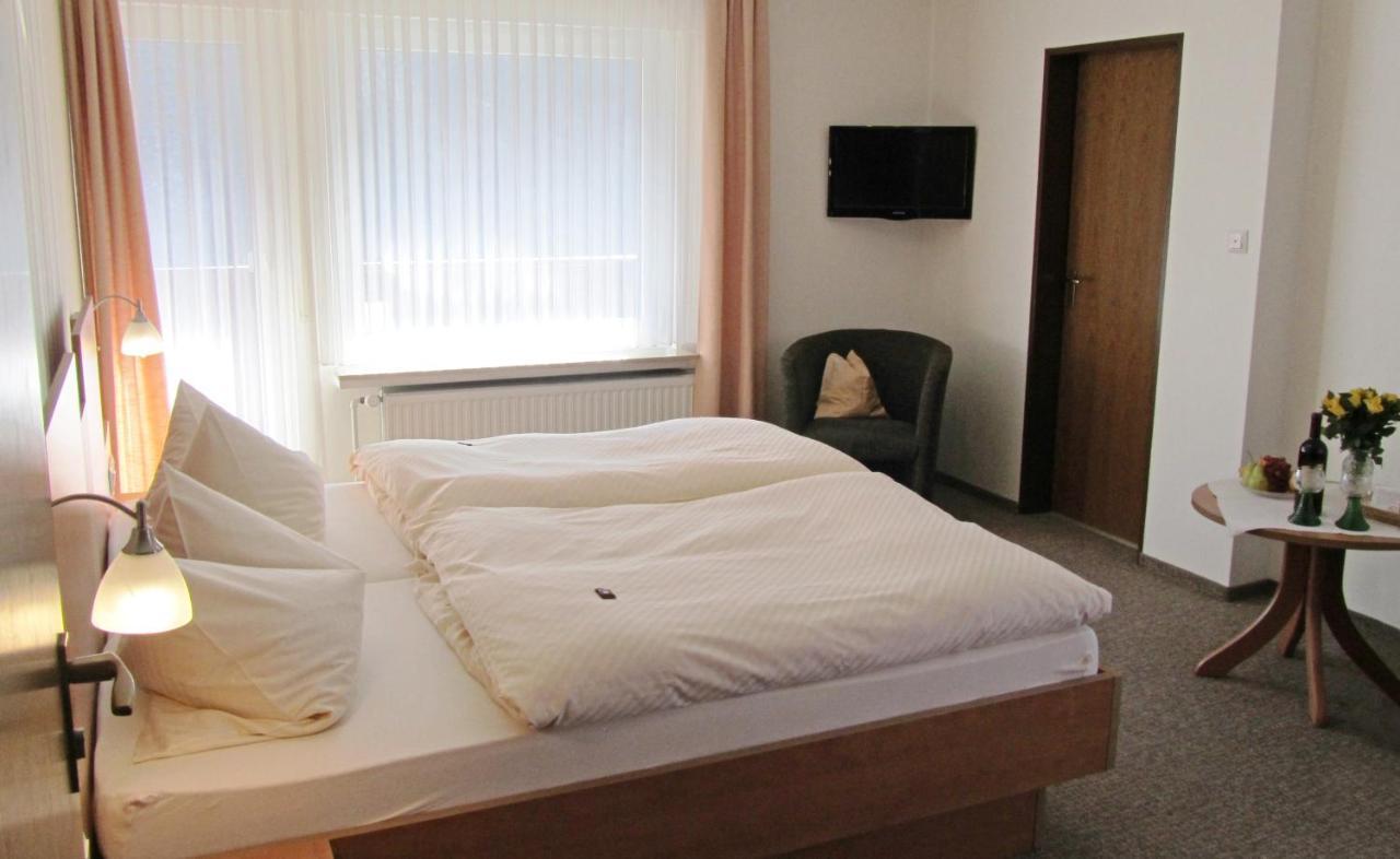 Pension Haus Waldfrieden, Meinecardplus Inklusive ヴィリンゲン 部屋 写真